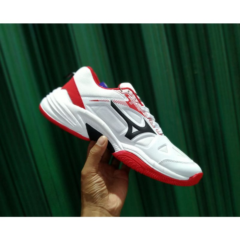 sepatu pria mizuno cyclone sepatu olahraga pria