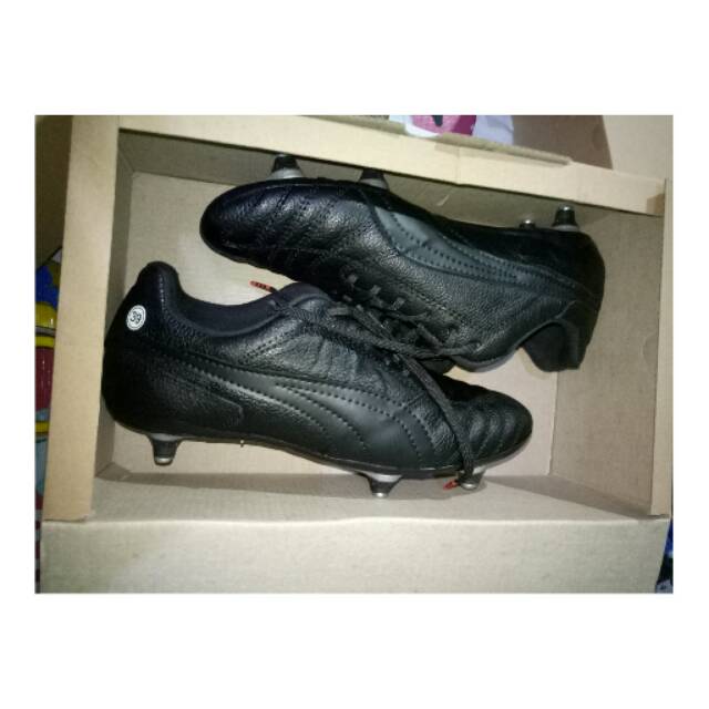 SEPATU BOLA PUMA KULIT FULL BLACK