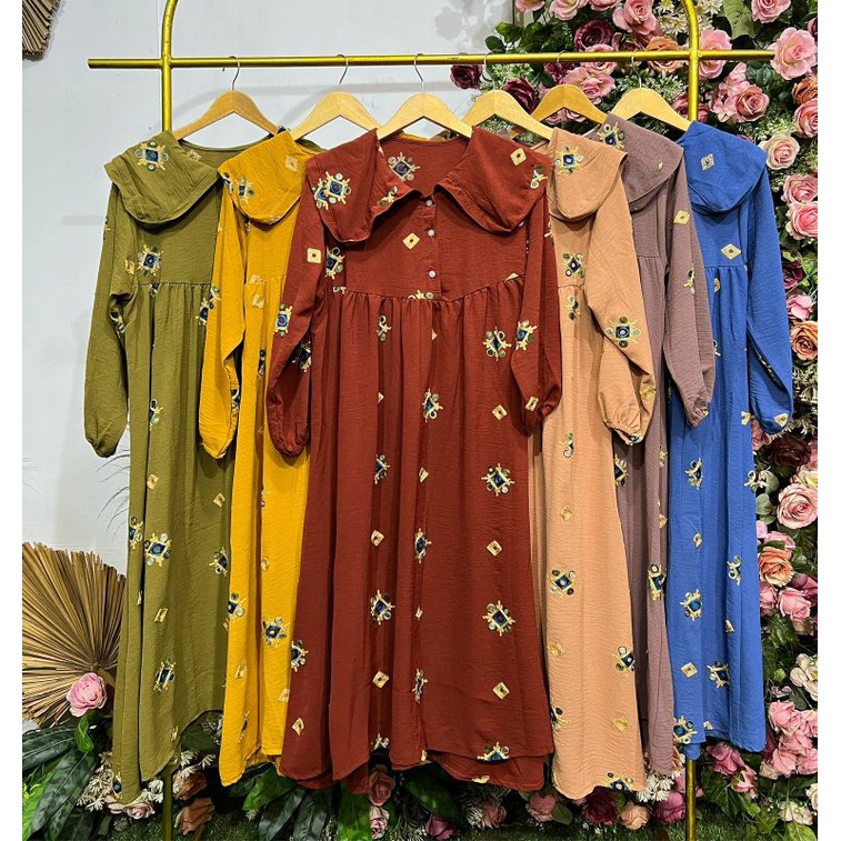 MIDI DRESS CRINCLE POMPOM