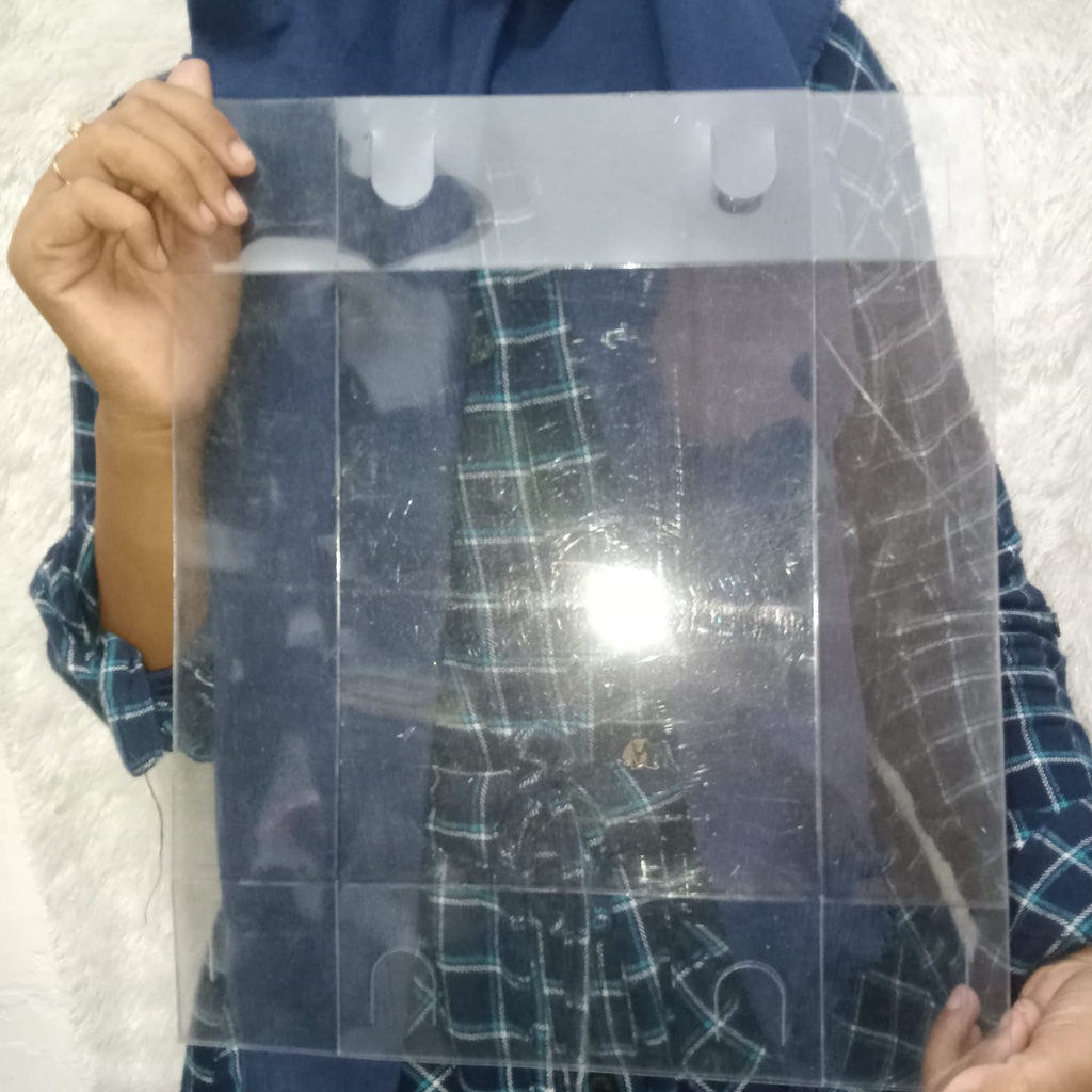 

Tutup mika 21.5x16.5x6 tebal 0.30mm