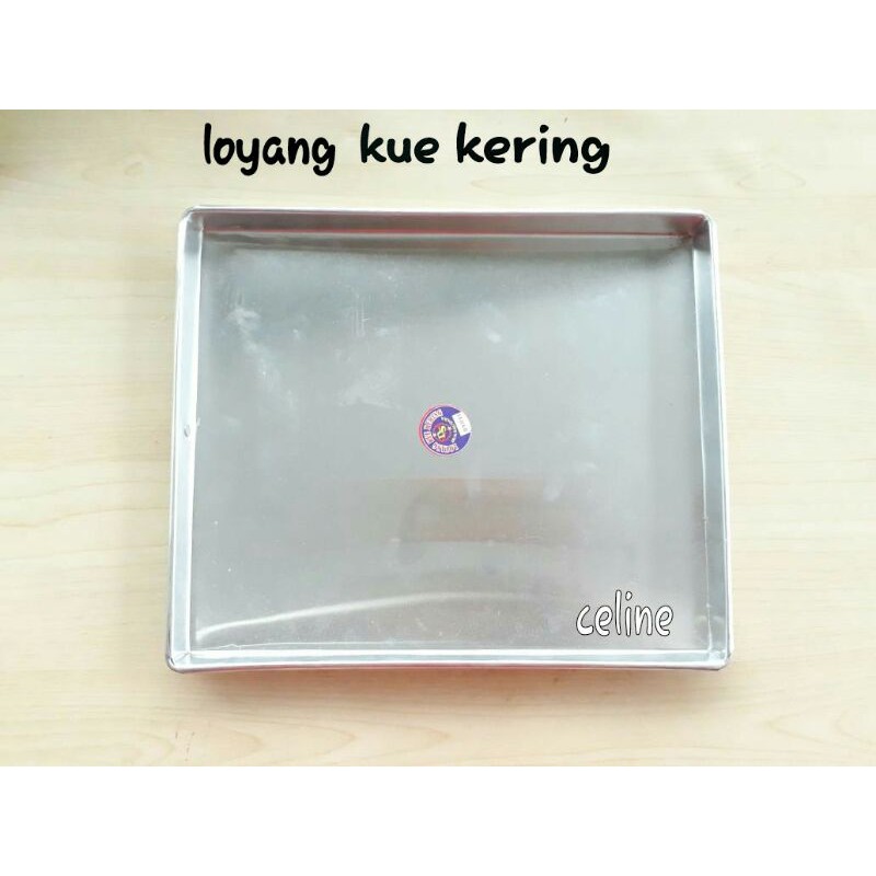 loyang persegi 24 x 28 x 2 cm  / loyang kue kering