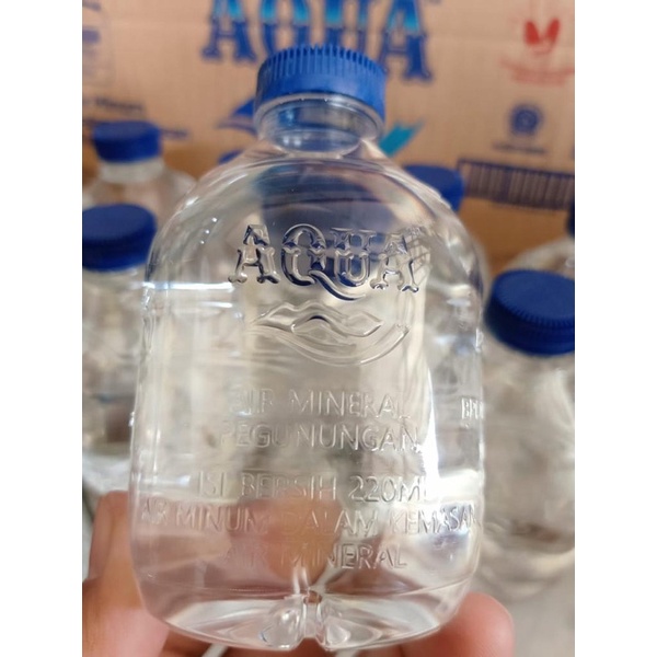 

Aqua Mini Botol Satuan 220ml Aqua Viral/ Aqua Imut/ Aqua Gemoy