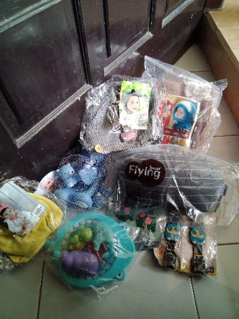 [logu] Bantal Leher Dengan Penutup Mata, Bantal Leher Travelling, Neck Pillow