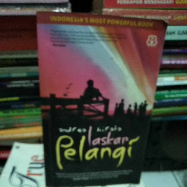 Original novel bekas laskar pelangi