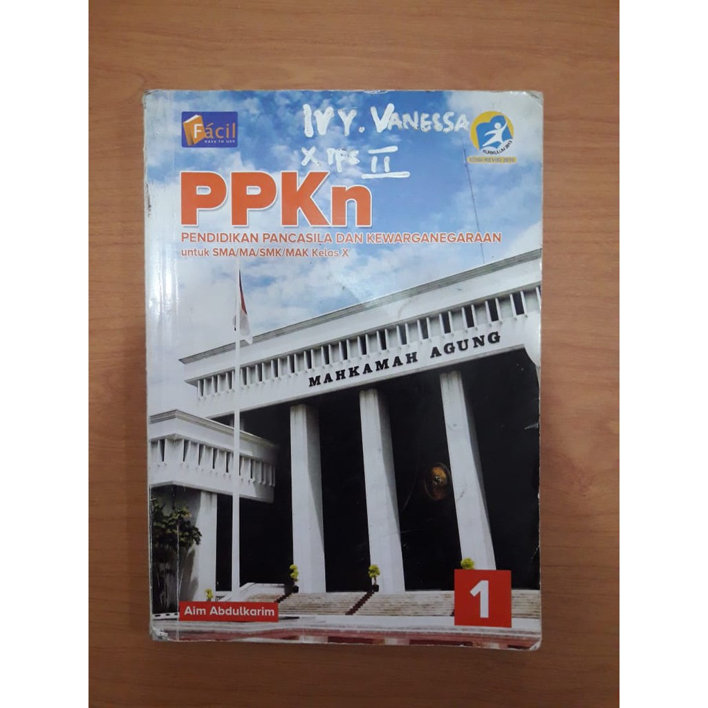 BUKU KELAS 10/SMA 1 - PPKn k13 GRAFINDO
