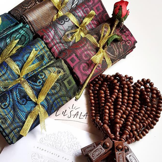 Sajadah Dewasa Gratis Tasbih Kayu Souvenir Bingkisan Tahlilan Murah