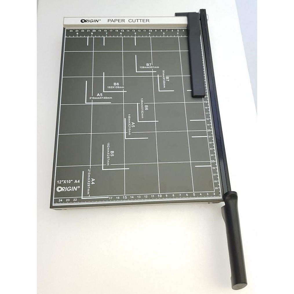 

Alat Pemotong Kertas Origin A4 Dark Grey Paper Cutter A4R