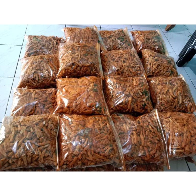 

basreng kemasan 500 gr tersedia rasa pedas dan ory
