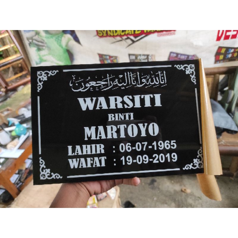 papan kuburan batu nisan akrilik custom