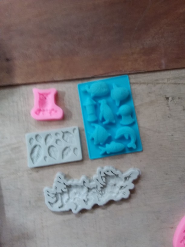 Cetakan Es Krim / Sabun Bentuk Lumba Bahan Silikon