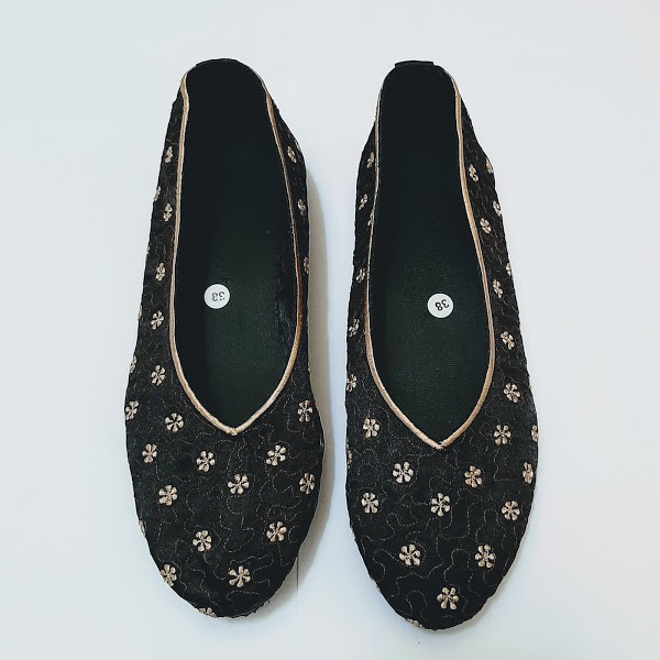 etnik fashion sepatu wanita flat slip on bordir murah terbaru melati hitam