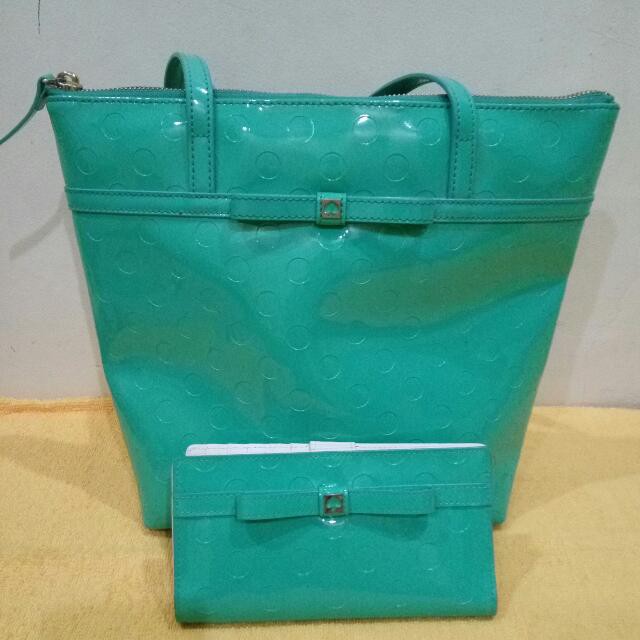 Preloved Authentic Kate Spade Handbags totebag And Matching Wallet Set. 100% Original