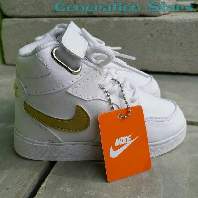 SEPATU BOOTH PUTIH/SEPATU NIKE ANAK/SEPATU ANAK LAKI-LAKI DAN PEREMPUAN
