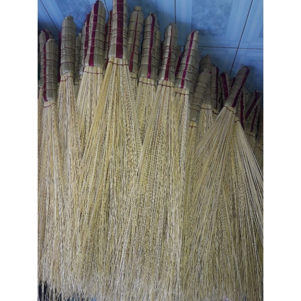 Sapu penebah kasur/sapu kasur/sapu penebah kasur lidi putih