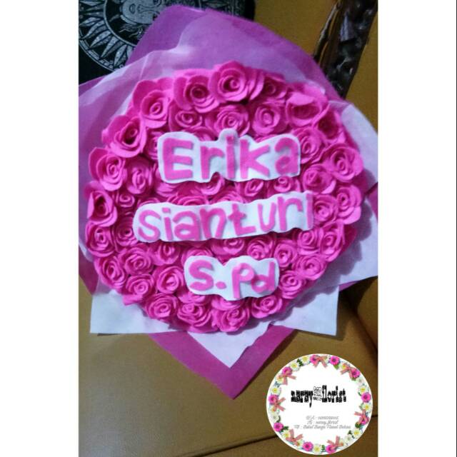 Buket bunga flanel bekasi / buket wisuda N014