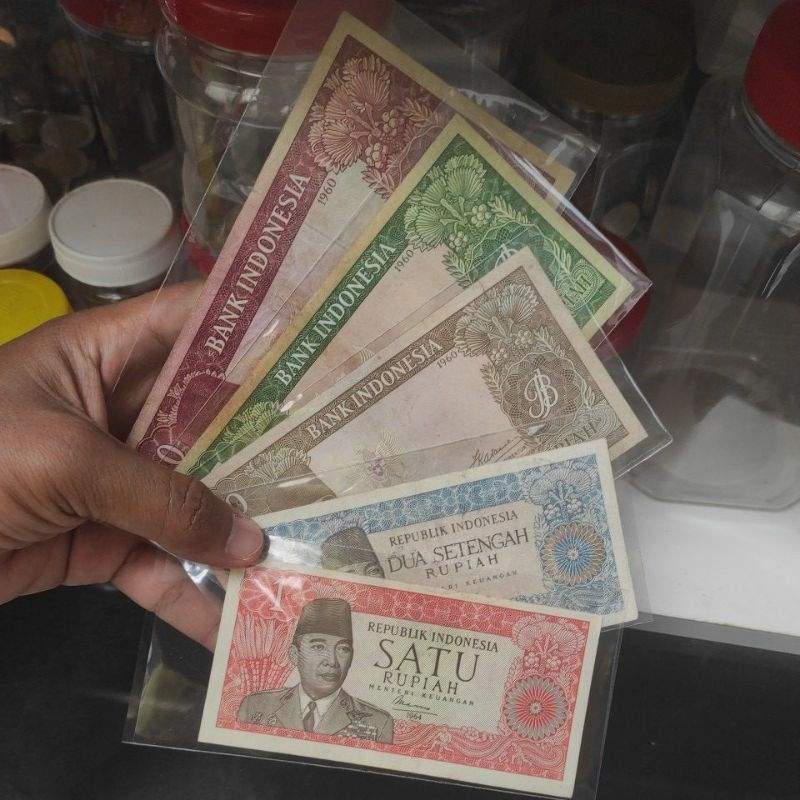 Paket Soekarno 1 - 100 Rupiah