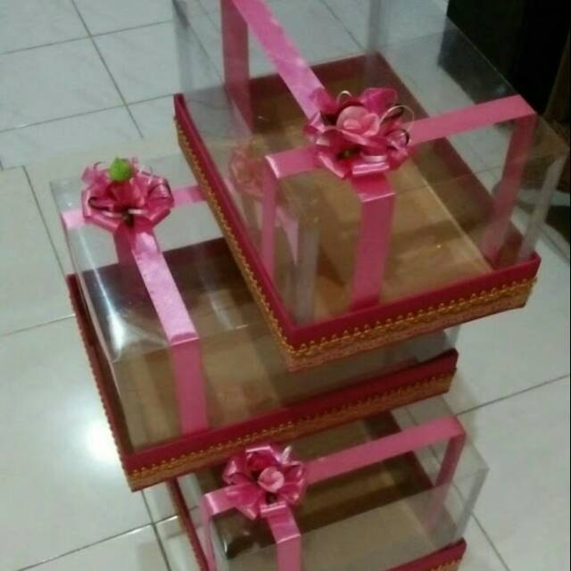 

Kotak hantaran/seserahan