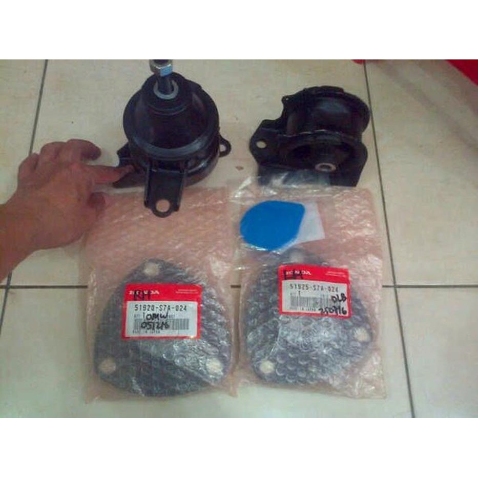 2pc support shock depan CRV 2002-2006 + Engine Mounting Kanan+Kiri CRV 2000-2001 + Tutup Tabung