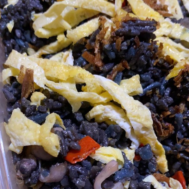 

nasi cumi hitam