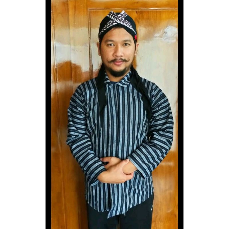 SET baju lurik jawa pria + blangkon jogja / baju adat jawa / baju adat laki laki  / baju lurik pria