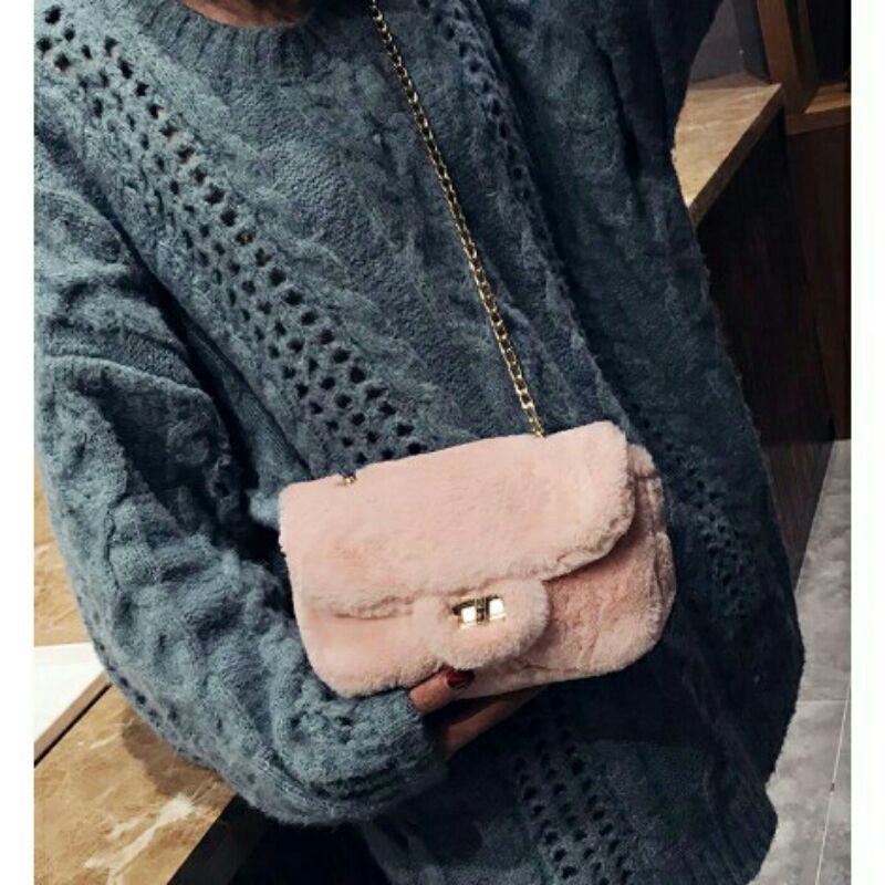 Abraar Kadabra TAS Wanita Selempang Bulu BBAO Sling Bag Bulu Tas Bulu Import Tas Murah Batam Tas PARTY  Tas Casual BISA COD