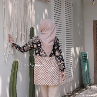 Nabeela Hitam Cream Blouse Batik  Katun Cap Premium Kerja 