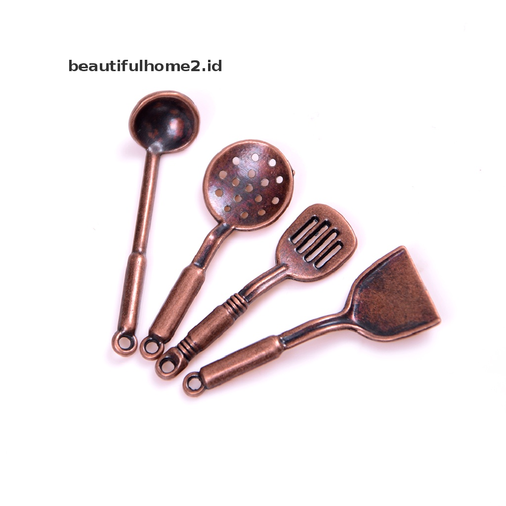 (beautifulhome2.id) 5pcs / Set Mainan Miniatur Peralatan Masak Skala 1: 12 Bahan Metal Untuk Rumah Boneka