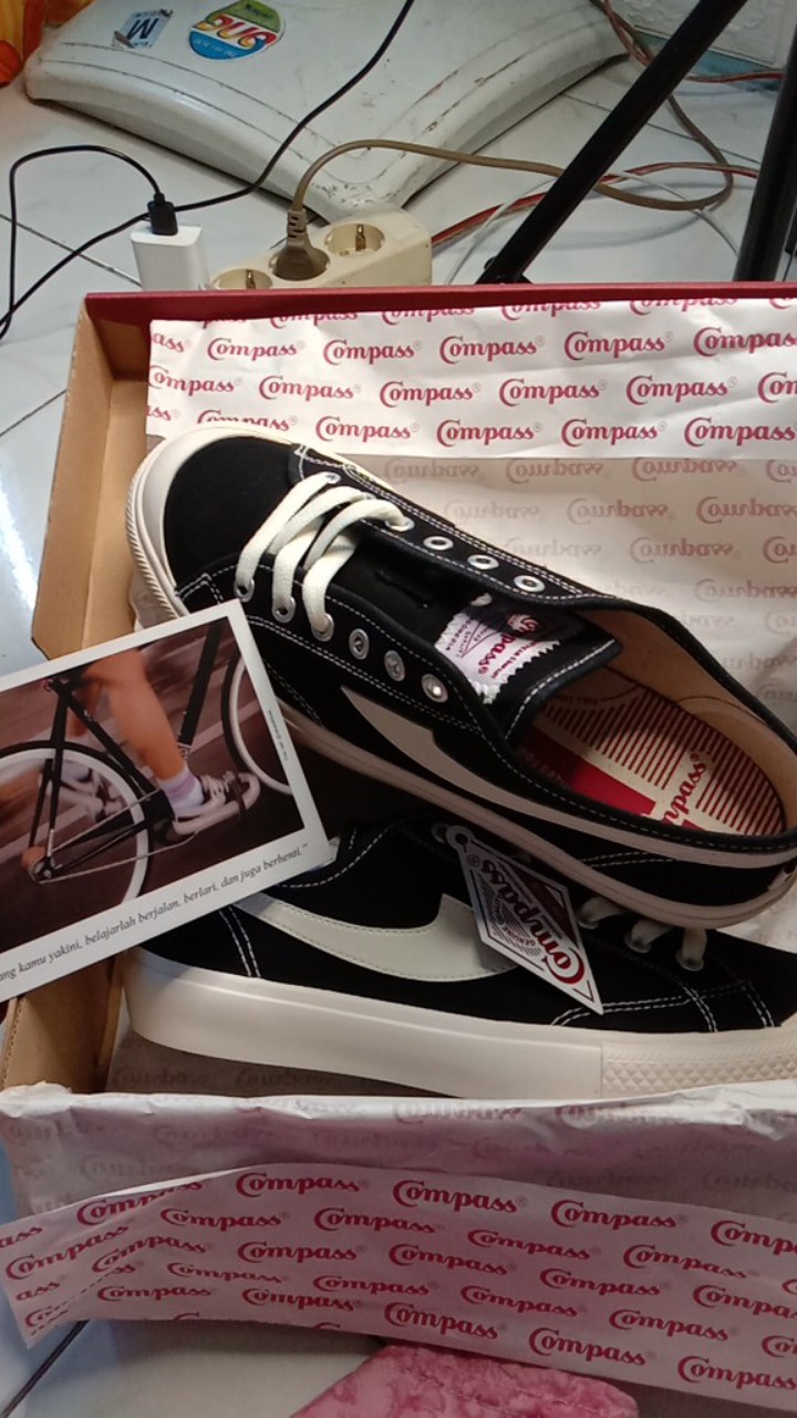  Sepatu  Compass  Gazelle  Low Black  White  Shopee Indonesia