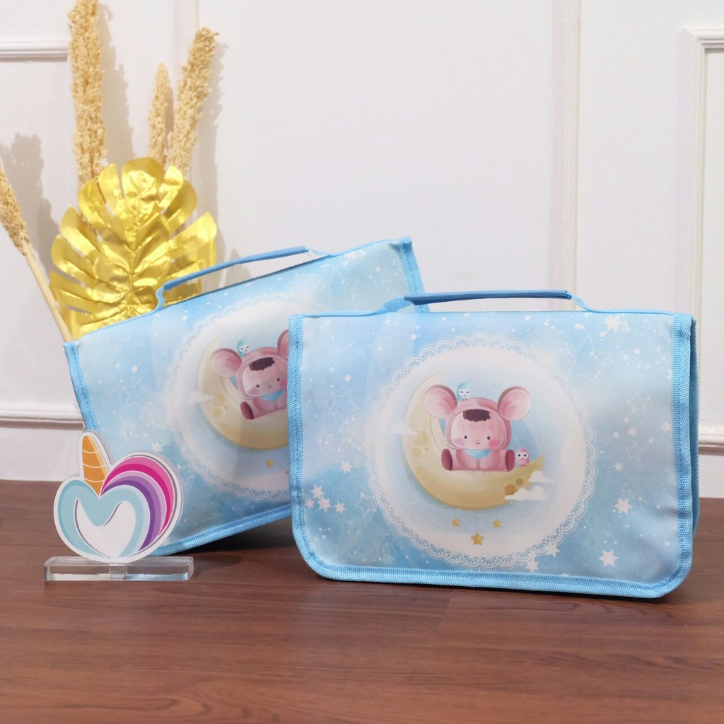 

TOILETRIES KOTAK / TAS ULTAH / SOUVENIR PROMOSI / POUCH SKINCARE / AQIQAH / TASYAKURAN / MANYUE