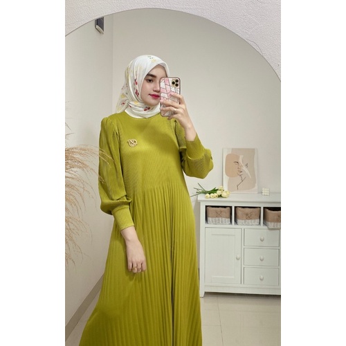 Humaira pleats dress / longdress plisket / pleats longdress