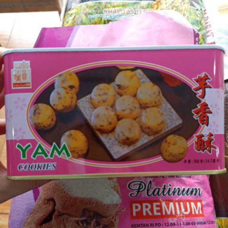 

Yam Cookies Golden Castle 700gr Biskuit Keladi Import Malaysia