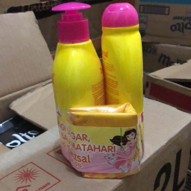 ZWITSAL KIDS BATH BEAUTY PINK (FREE TAS BERENANG BOBOIBOY)