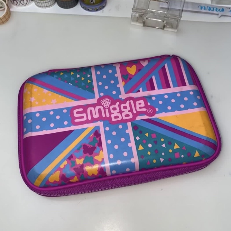 

Tempat Pensil Smiggle Ori