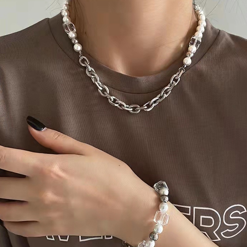 Square Crystal pearl Kalung untuk Wanita cahaya mewah minoritas desain in dingin gaya hip hop manis