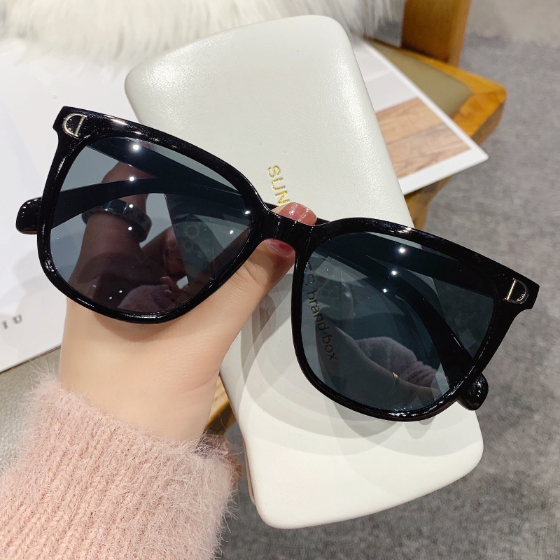 Kacamata Hitam Pelindung UV400 Gaya Korea Untuk Pria Dan Wanita