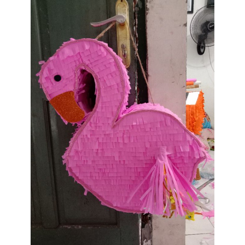 

pinata 2d Pukul/ tarik flaminggo