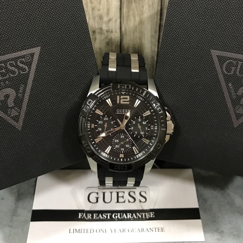 Jam Tangan Guess Pria Original Black Silicone - W0366G1 GW 0366 G1