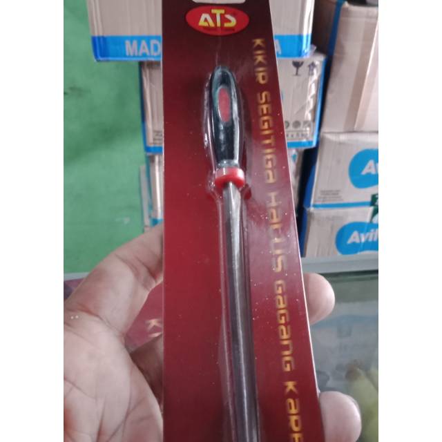 Kikir segitiga / kikir / kikir gagang karet