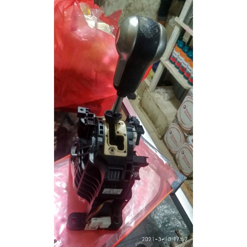 tuas perseneling nissan xtrail t30 matic