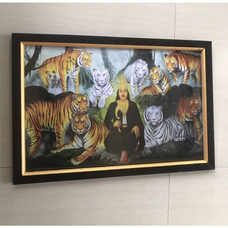 hiasan dinding gambar prabu Siliwangi dan macan plus bingkai