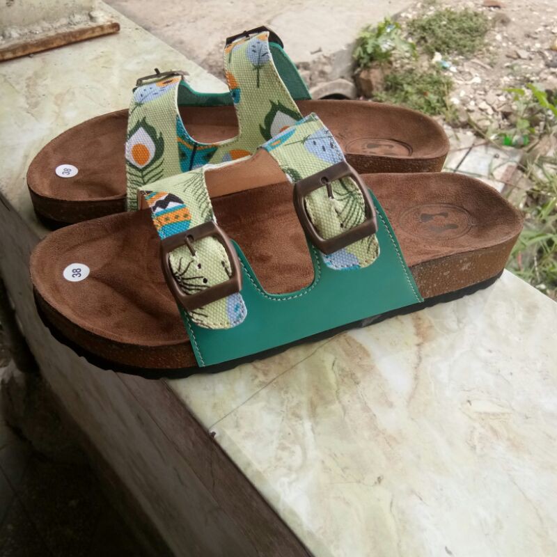 Sandal wanita ban 2