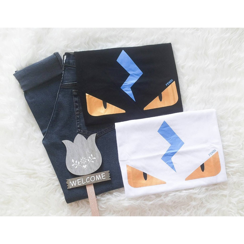 T- shirt / tumblr tee / kaos wanita fendi putih