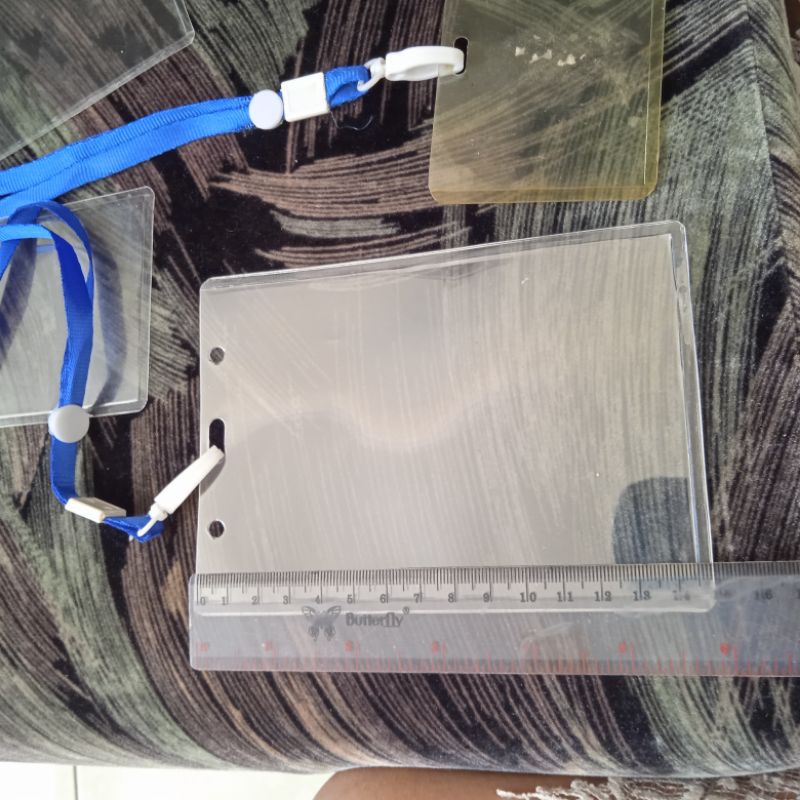 

Name tag nama kantor dan sekolah