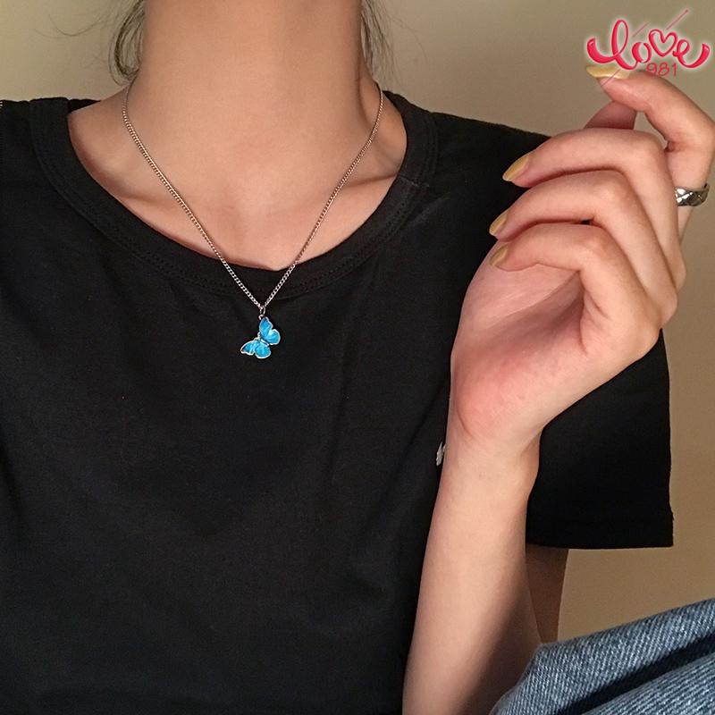 Kalung Rantai Klavikula Desain Kupu-Kupu Warna Biru Gradien Gaya Simple Untuk Wanita