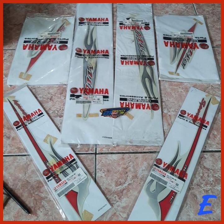 graphic stiker striping full mio 2006 putih original