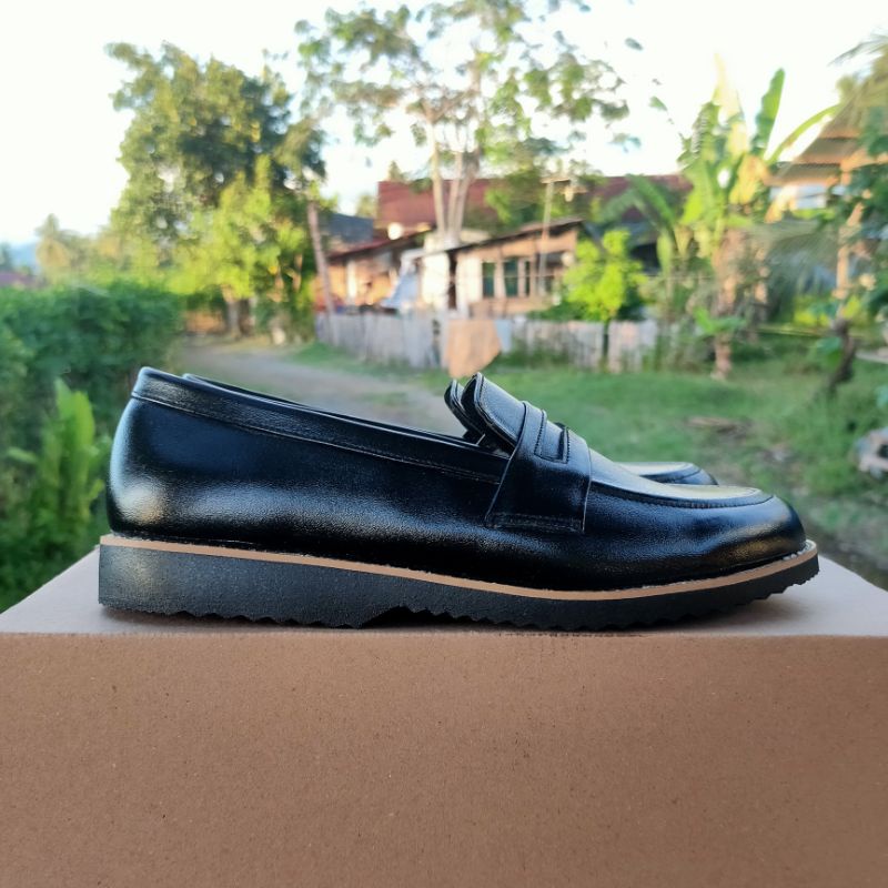 TOM'S - Sepatu Kulit Pria Handmade - TUL