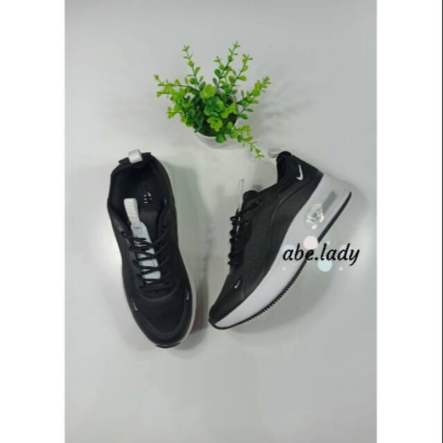 SEPATU NIKE AIR MAX DIA BLACK WHITE