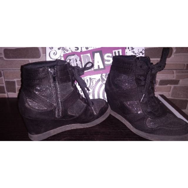 Sepatu anak prelove brash size 33.5