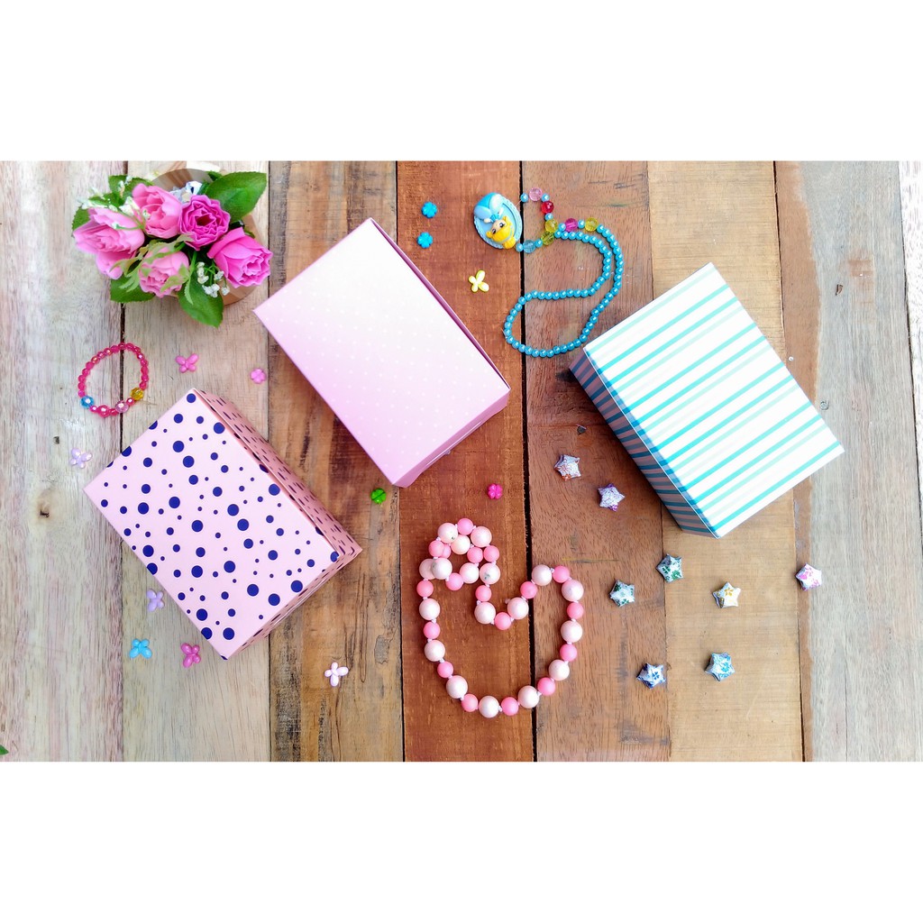 

Dus Kue / Gift Box / Snack Box (Polos & Motif)