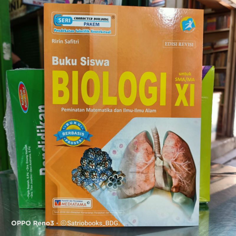 BUKU SISWA BIOLOGI KELAS XI. PEMINATAN. EDISI REVISI. MEDIATAMA. RIRIN SAFITRI. ORIGINAL